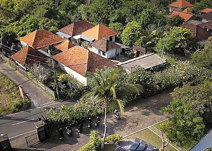 Sentana At Jalan Raya Uluwatu Redpartner 2*