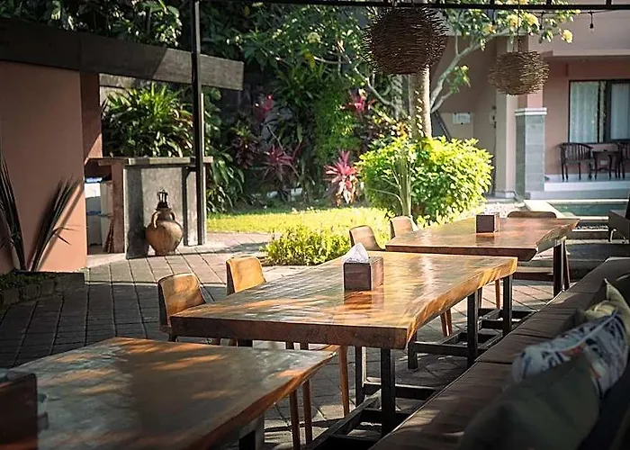 Sentana At Jalan Raya Uluwatu Redpartner Hotel